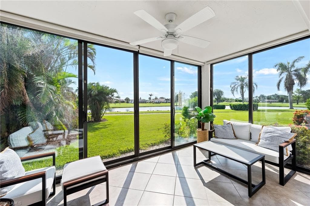 5250 Fox Hollow DR 512 NAPLES, FL 34104