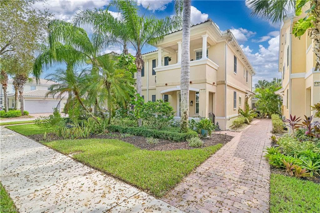 15357 Laughing Gull LN BONITA SPRINGS, FL 34135