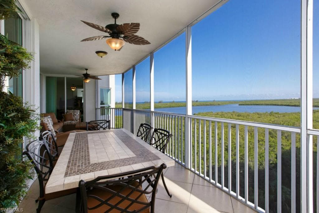 295 GRANDE WAY 505 NAPLES, FL 34110