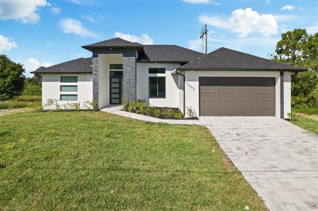 3202 Floyd AVE S LEHIGH ACRES, FL 33976