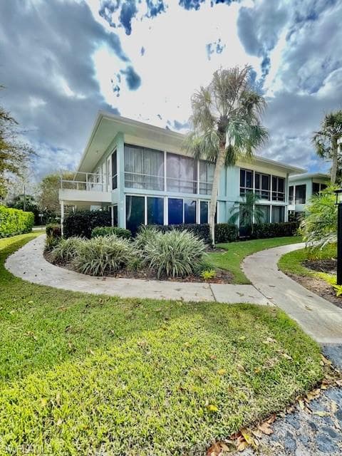 744 Wedge DR 27 NAPLES, FL 34103