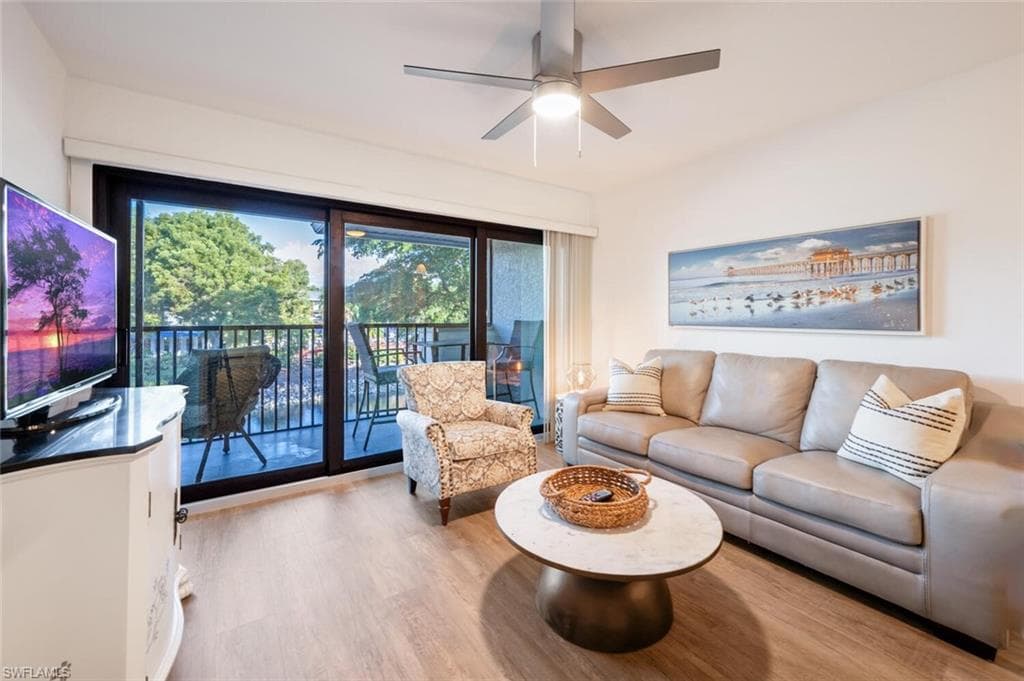 600 Neapolitan WAY 205 NAPLES, FL 34103