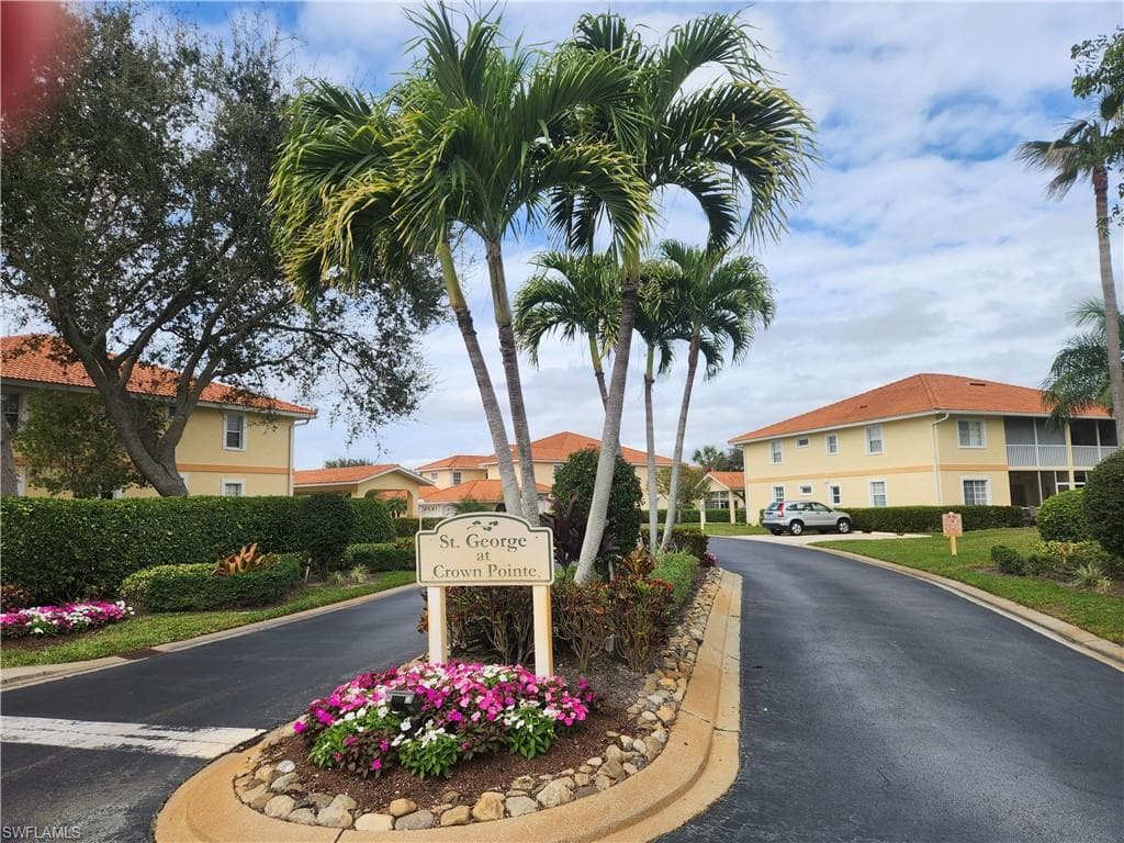 1707 Reuven CIR 2203 NAPLES, FL 34112