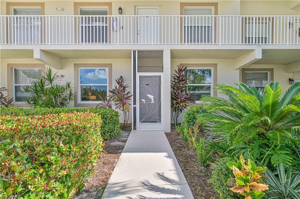 21301 Lancaster RUN 813 ESTERO, FL 33928