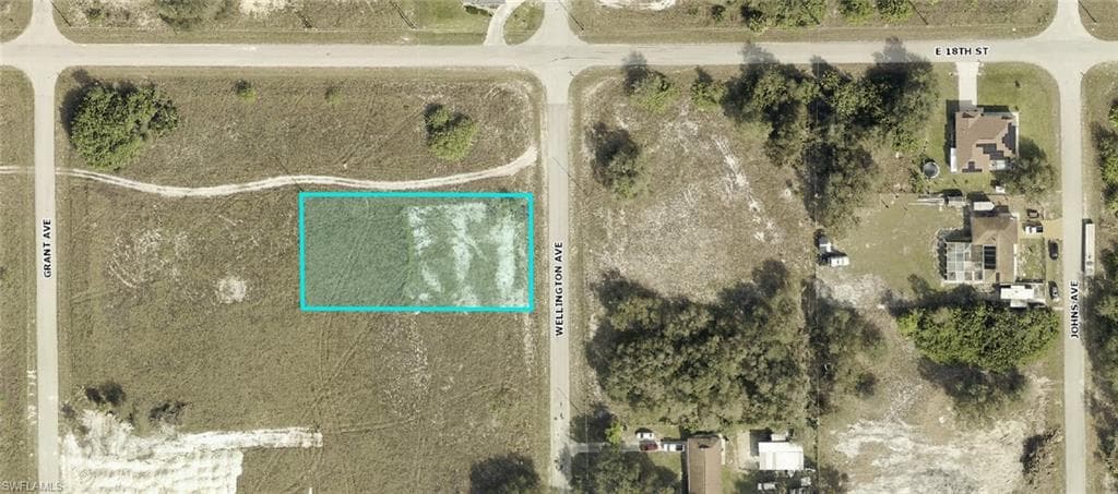 1721 Wellington AVE LEHIGH ACRES, FL 33972