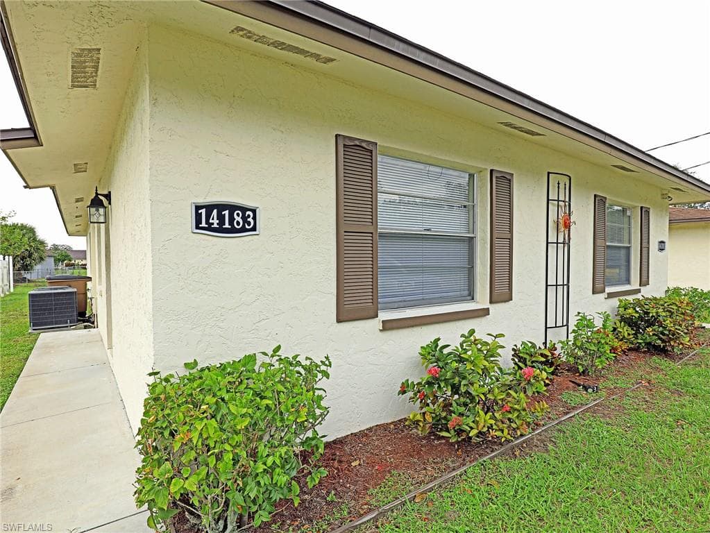 14183 Old Olga RD FORT MYERS, FL 33905