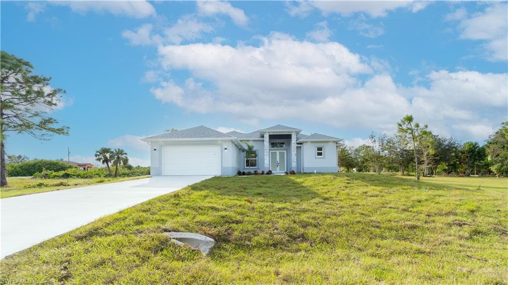 1103 Pine AVE LEHIGH ACRES, FL 33972
