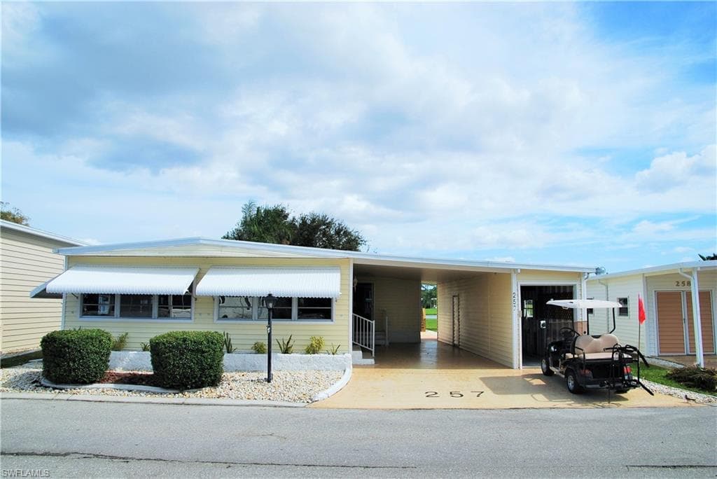 257 Palmer BLVD NORTH FORT MYERS, FL 33903