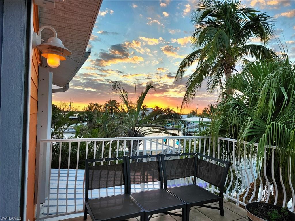 2602 Bayshore DR MATLACHA, FL 33993