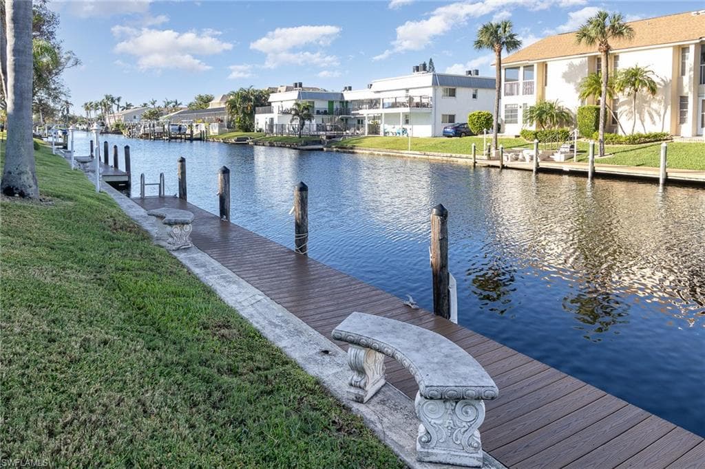 4912 Vincennes ST 101 CAPE CORAL, FL 33904