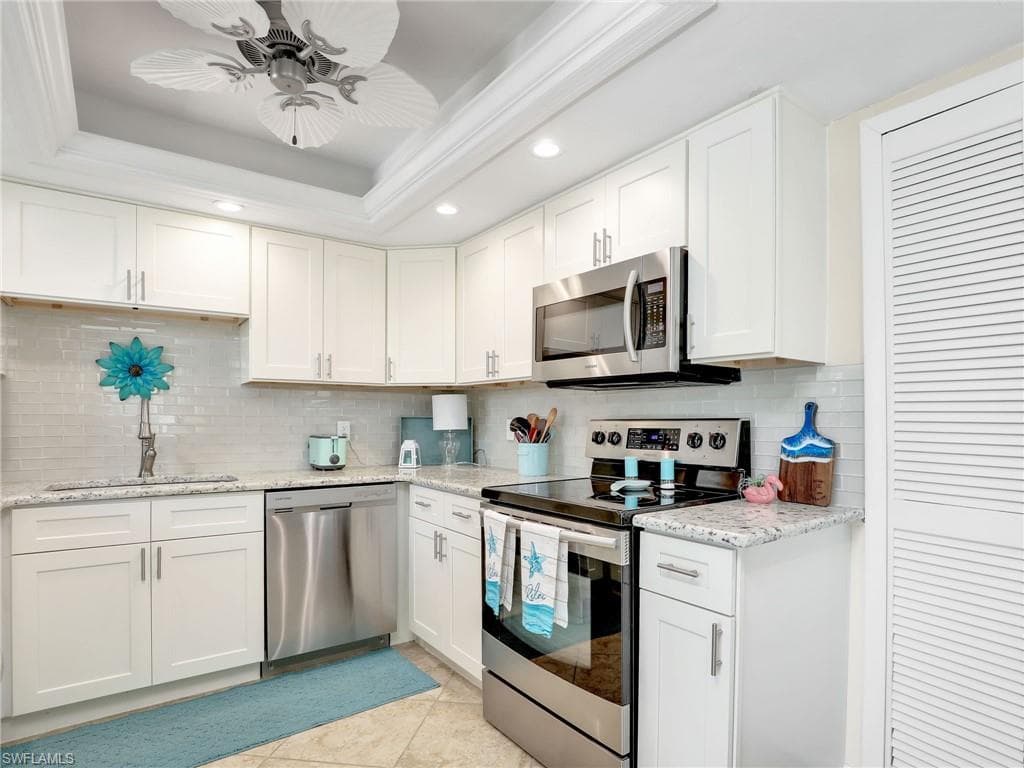 4021 19th AVE 103 CAPE CORAL, FL 33904