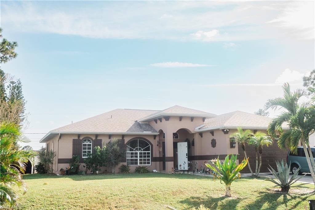 8386 Bamboo RD FORT MYERS, FL 33967