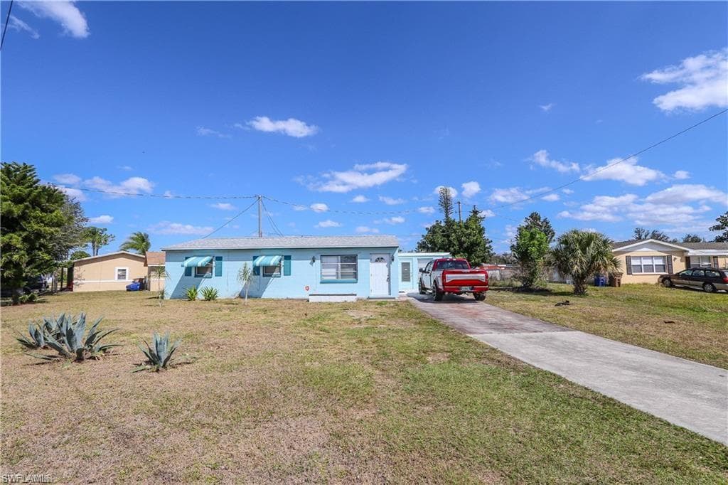 202 Alabama CT LEHIGH ACRES, FL 33936