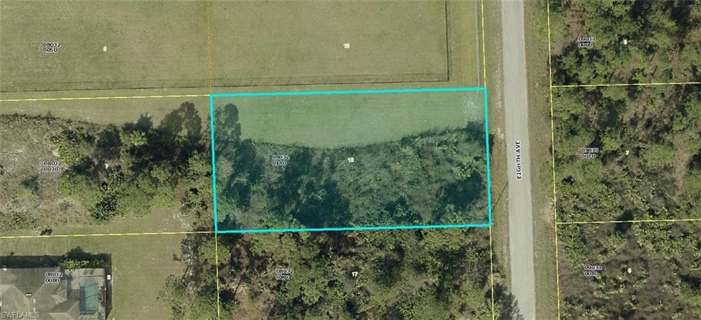 1011 8th AVE LEHIGH ACRES, FL 33972
