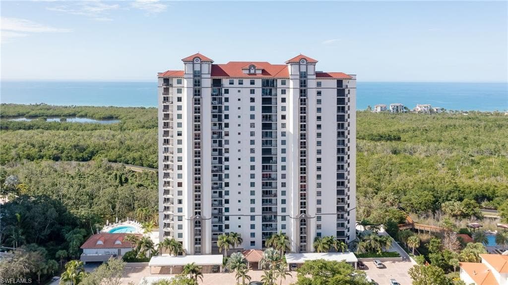 7225 Pelican Bay BLVD 1504 NAPLES, FL 34108