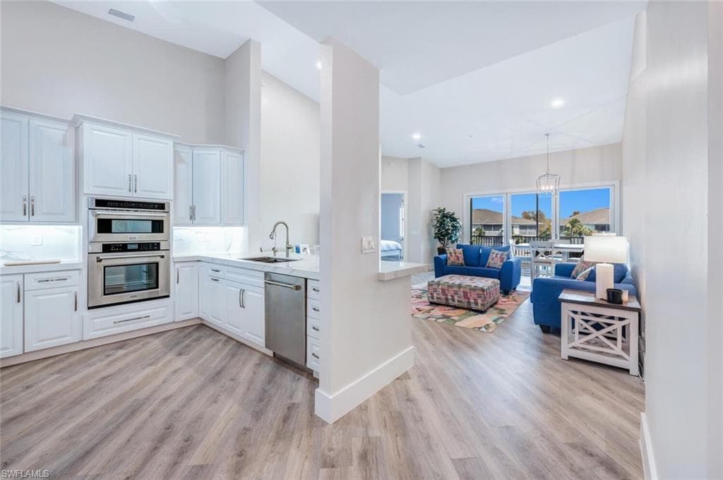 835 Bentwater CIR 203 NAPLES, FL 34108