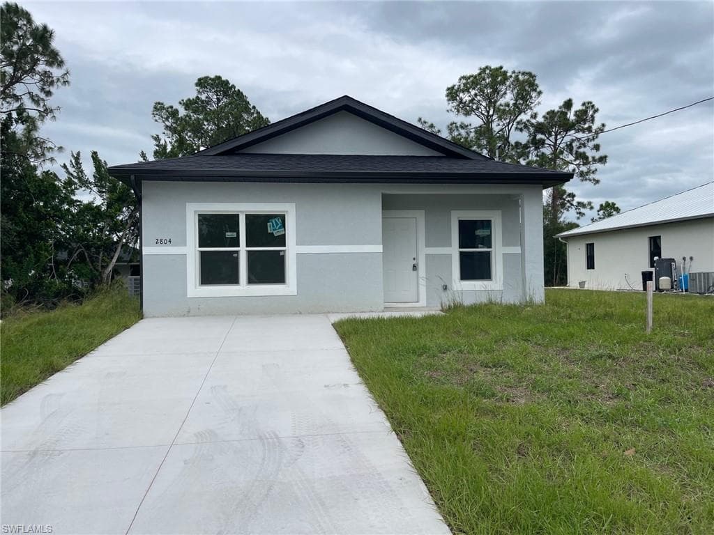 2804 14th ST W LEHIGH ACRES, FL 33971