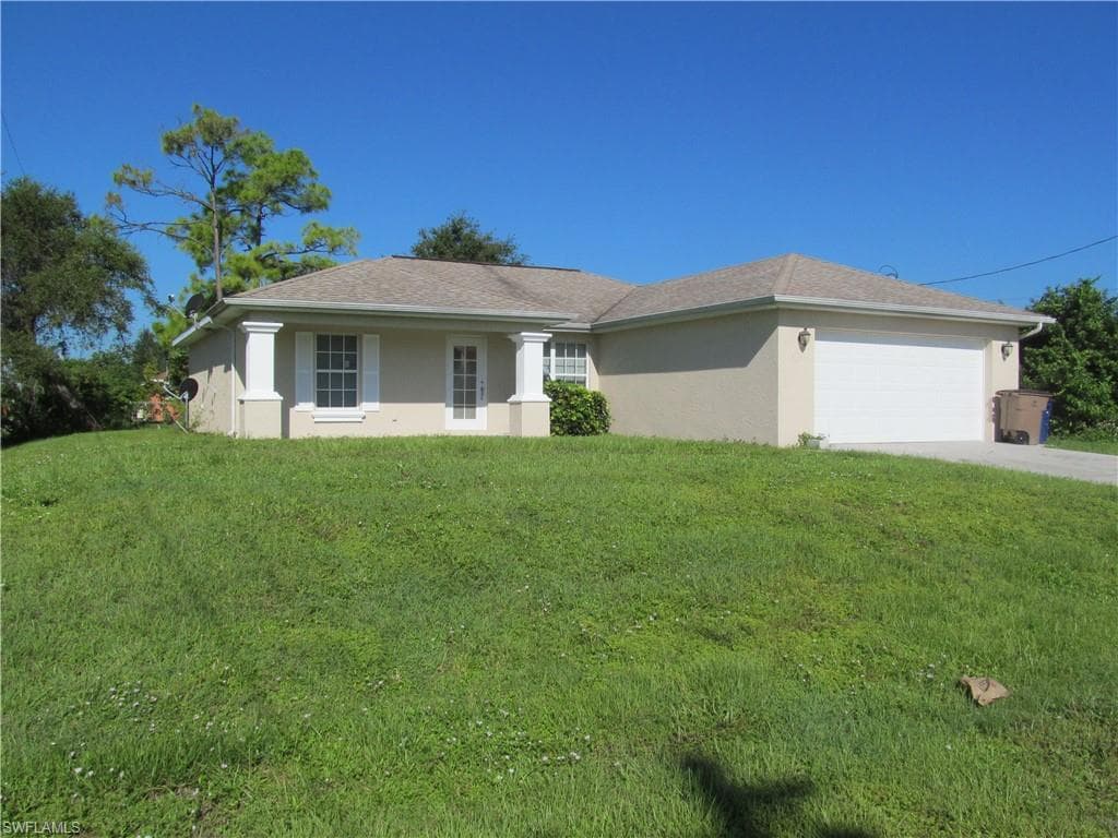 54 Karen AVE S LEHIGH ACRES, FL 33976