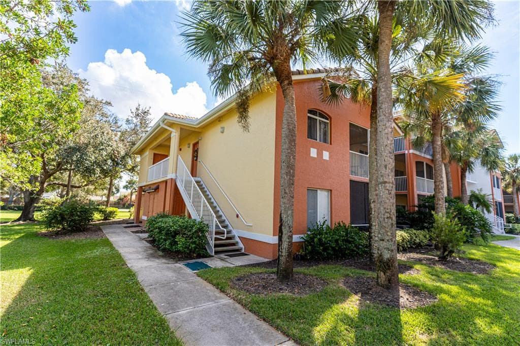 6481 Aragon WAY 101 FORT MYERS, FL 33966