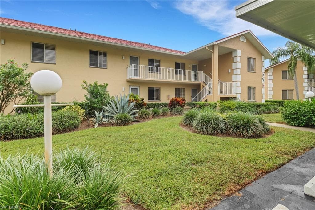 534 Augusta BLVD E203 NAPLES, FL 34113