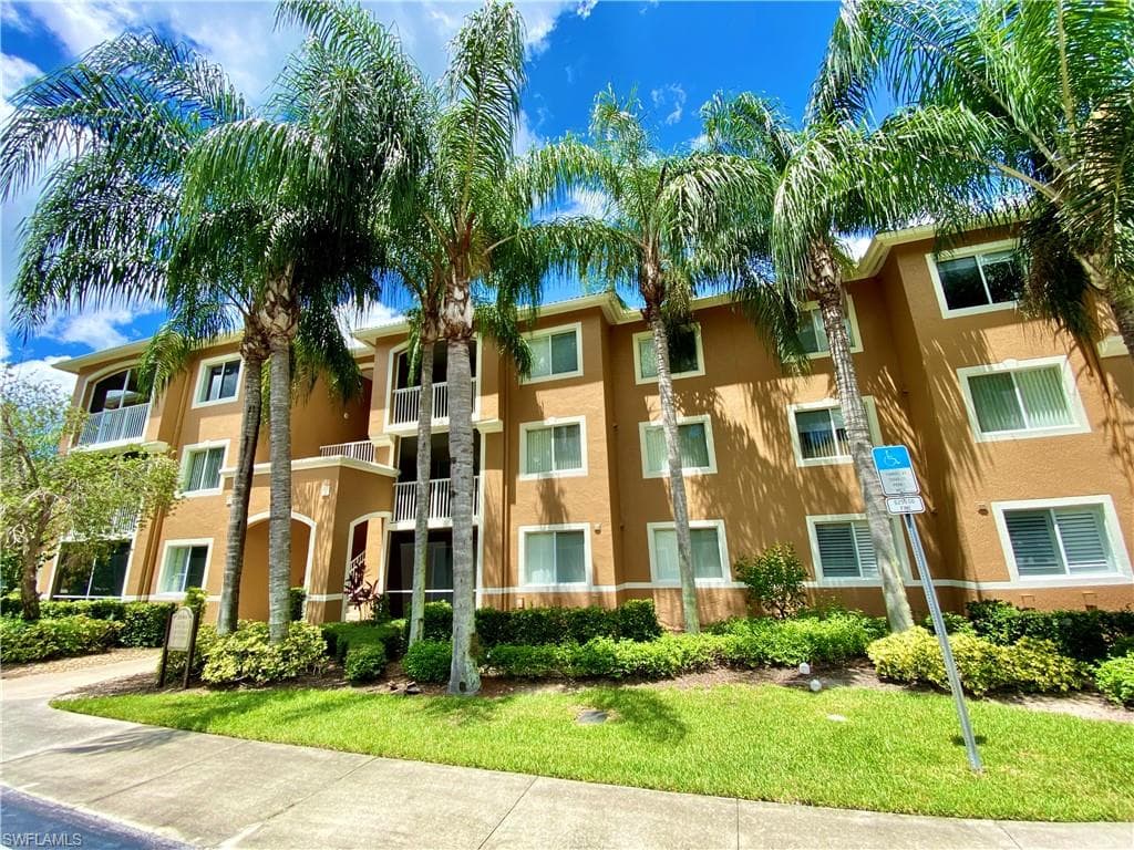 1840 Florida Club CIR 5303 NAPLES, FL 34112