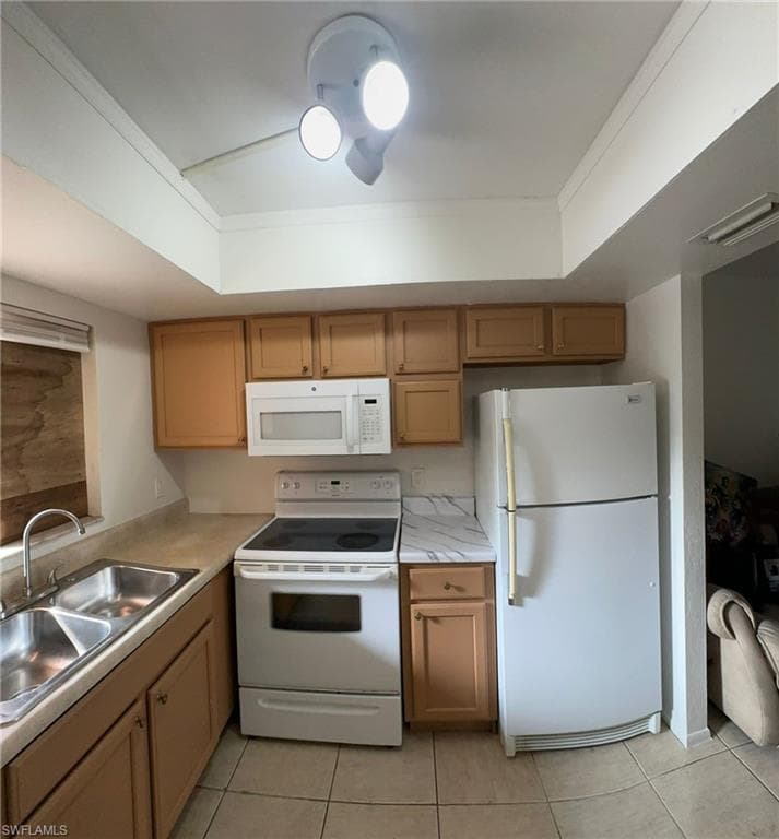 2640 Park Windsor DR 207 FORT MYERS, FL 33901