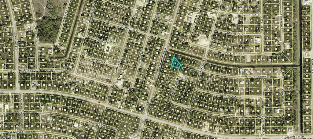 564 Cypress AVE S LEHIGH ACRES, FL 33974