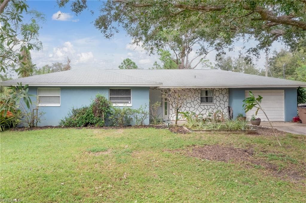 4203 E 23rd ST ALVA, FL 33920