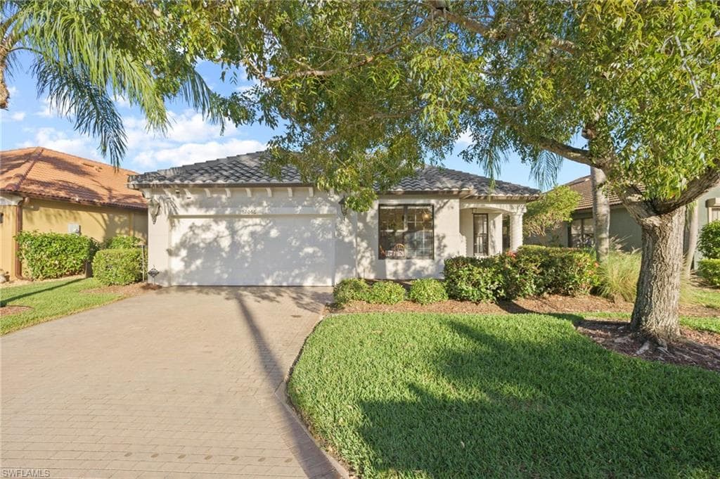 12066 Country Day CIR FORT MYERS, FL 33913