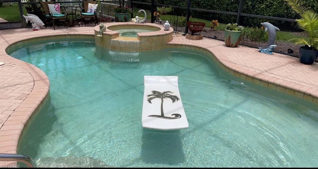 253 Viking WAY NAPLES, FL 34110