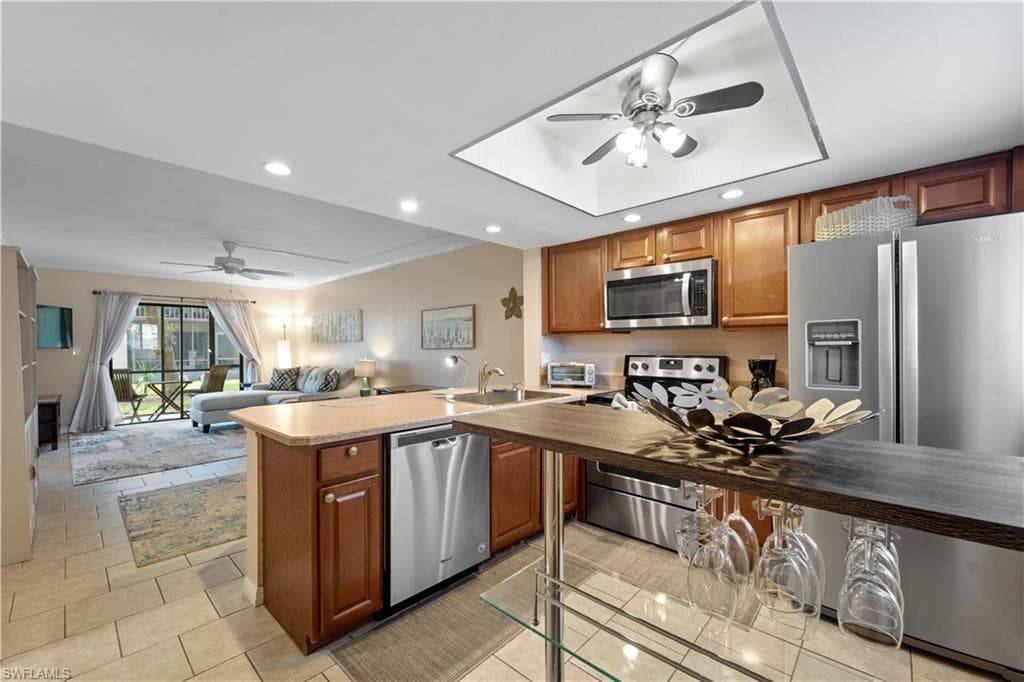 4790 S Cleveland AVE 2003 FORT MYERS, FL 33907