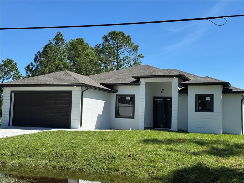 920 Edison AVE LEHIGH ACRES, FL 33972