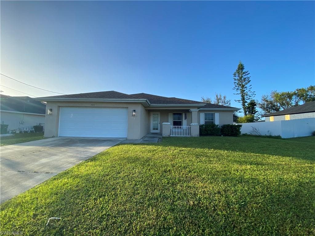 2850 NW 4th TER CAPE CORAL, FL 33993