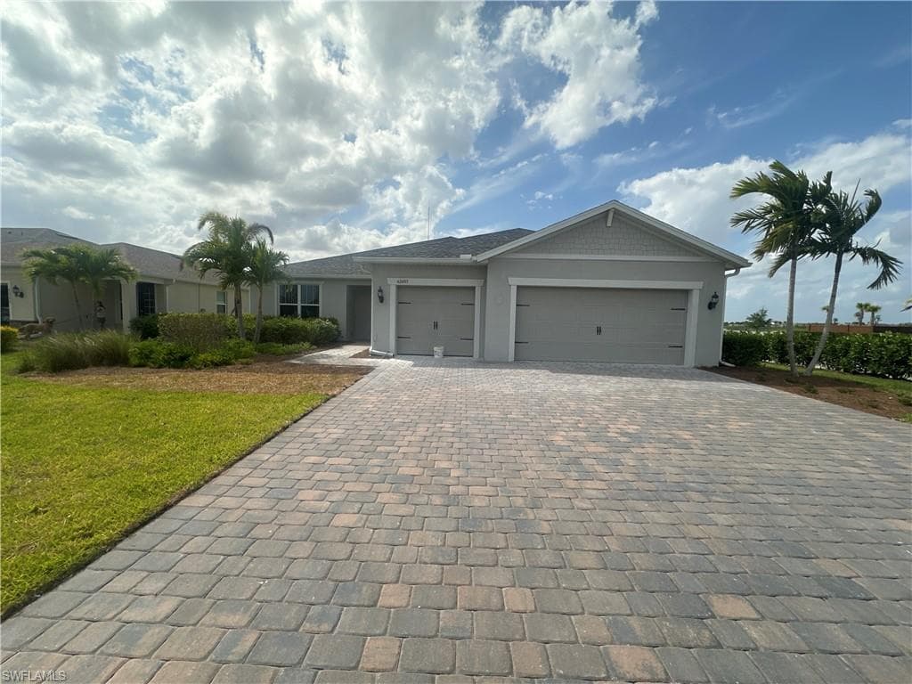 42403 Edgewater DR PUNTA GORDA, FL 33982
