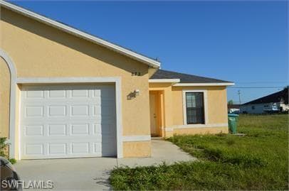 823 SW 32nd TER CAPE CORAL, FL 33914