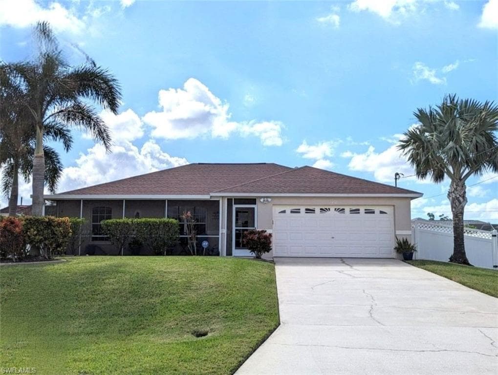 1418 SW 39th TER CAPE CORAL, FL 33914