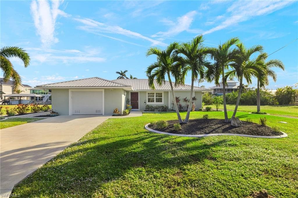 3307 Manatee DR ST. JAMES CITY, FL 33956