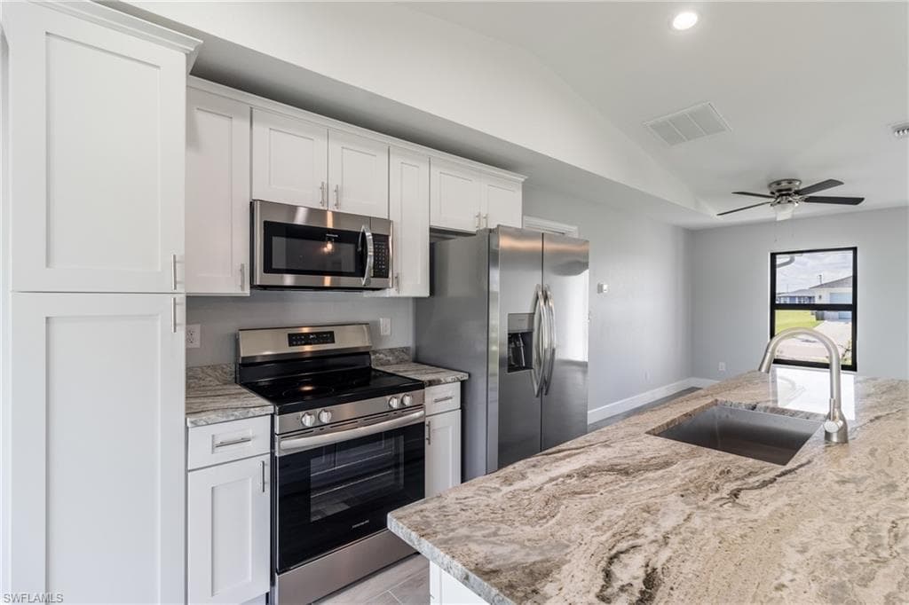 3911 NW 40th LN CAPE CORAL, FL 33993
