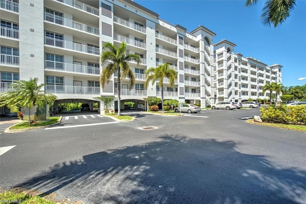 28750 Trails Edge BLVD 203 BONITA SPRINGS, FL 34134