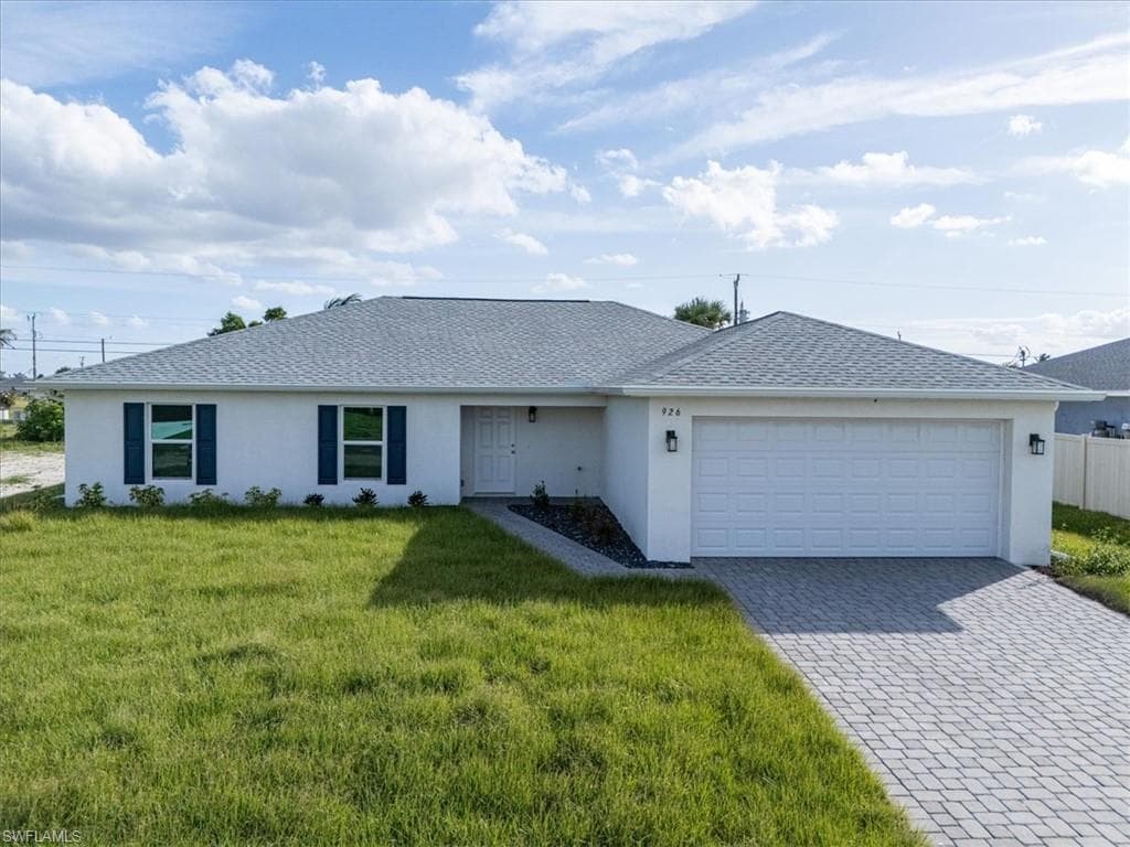 926 NE 12th TER CAPE CORAL, FL 33909