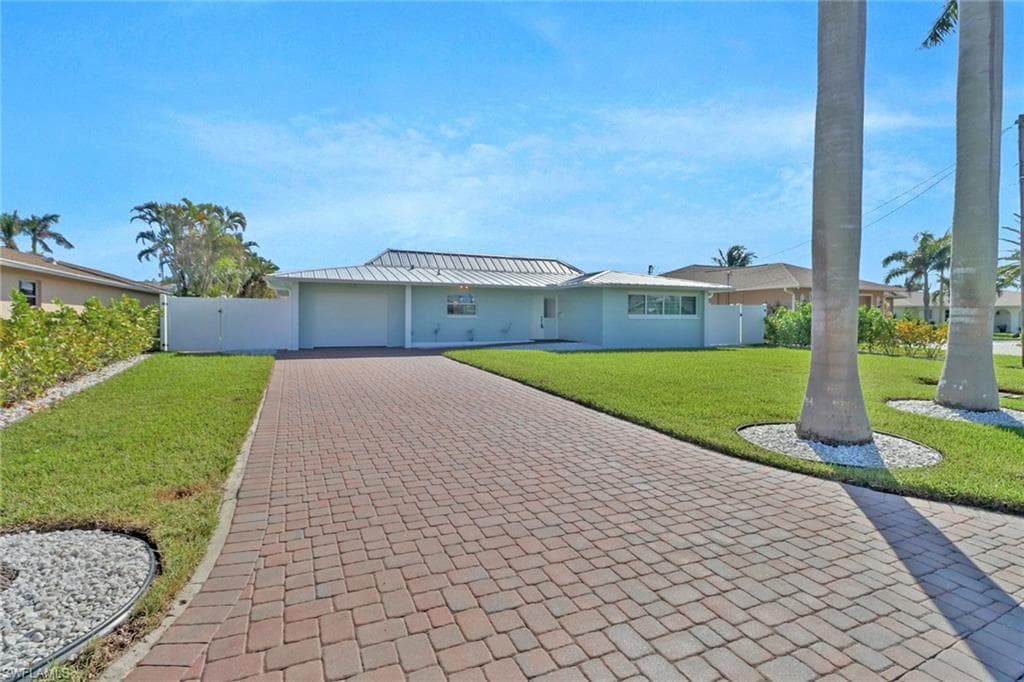 3501 SE 22nd AVE CAPE CORAL, FL 33904