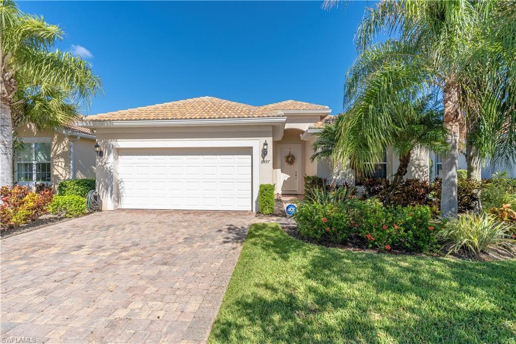 8497 Benelli CT NAPLES, FL 34114