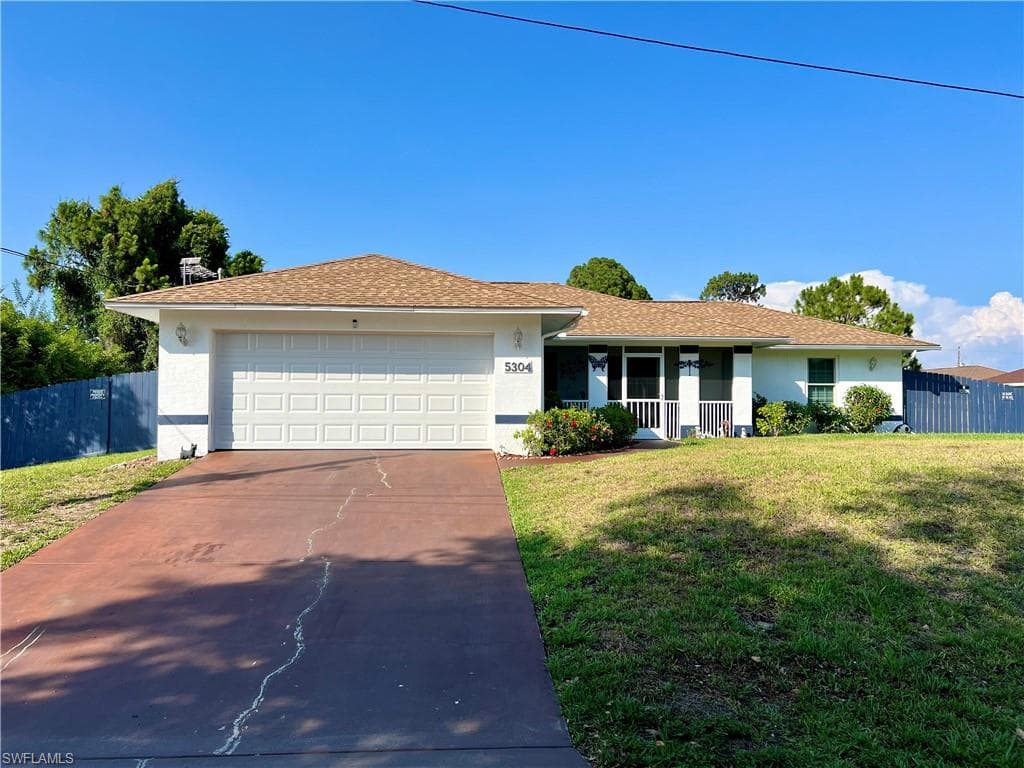 5304 27th ST SW LEHIGH ACRES, FL 33973