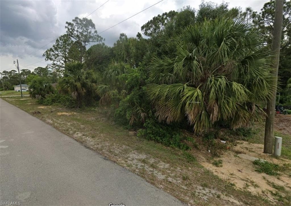 2808 50th ST W LEHIGH ACRES, FL 33971