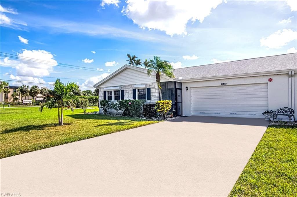 1528 Palm Woode DR FORT MYERS, FL 33919