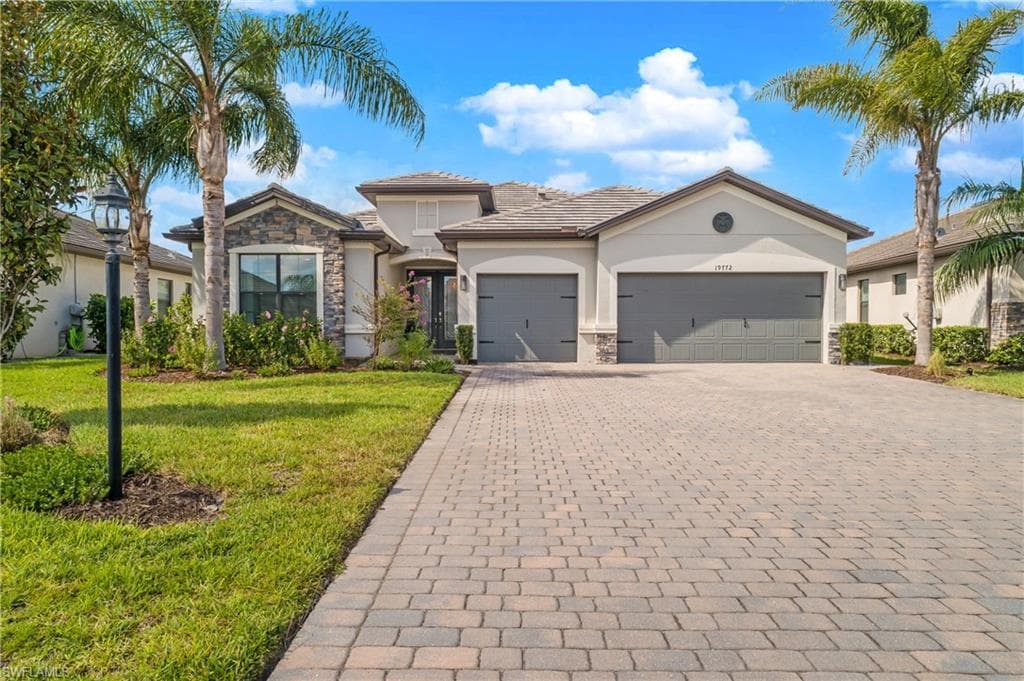 19772 Beechcrest PL ESTERO, FL 33928