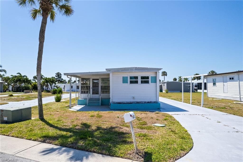 11371 Bayside BLVD FORT MYERS BEACH, FL 33931