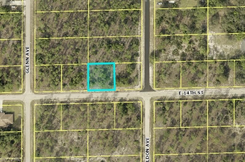 1805 E 14th ST LEHIGH ACRES, FL 33972