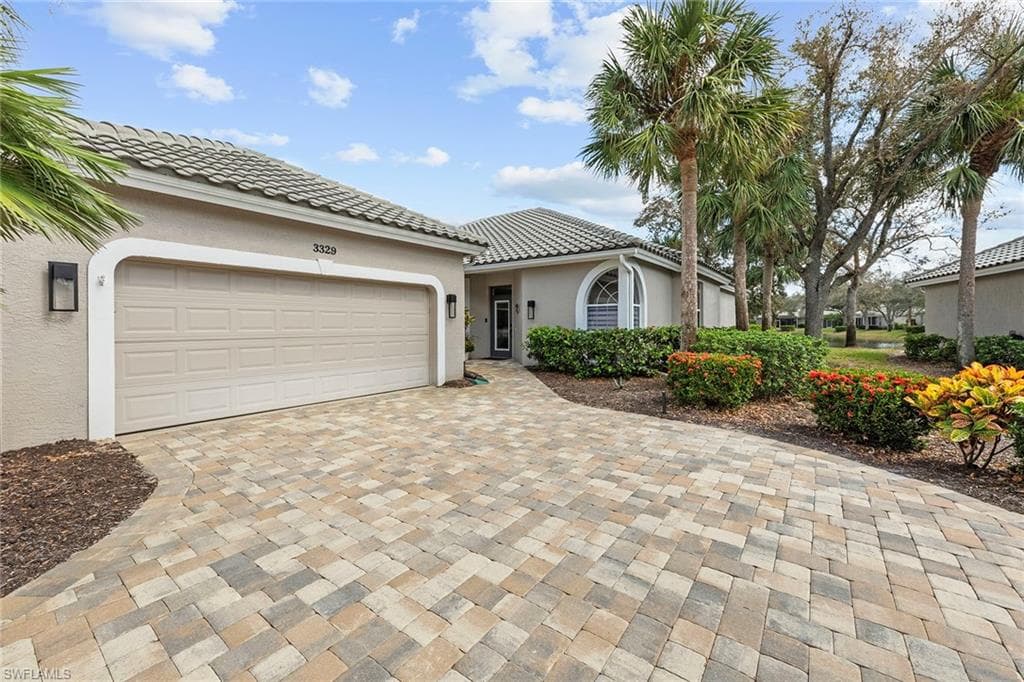 3329 Wildwood Lake CIR