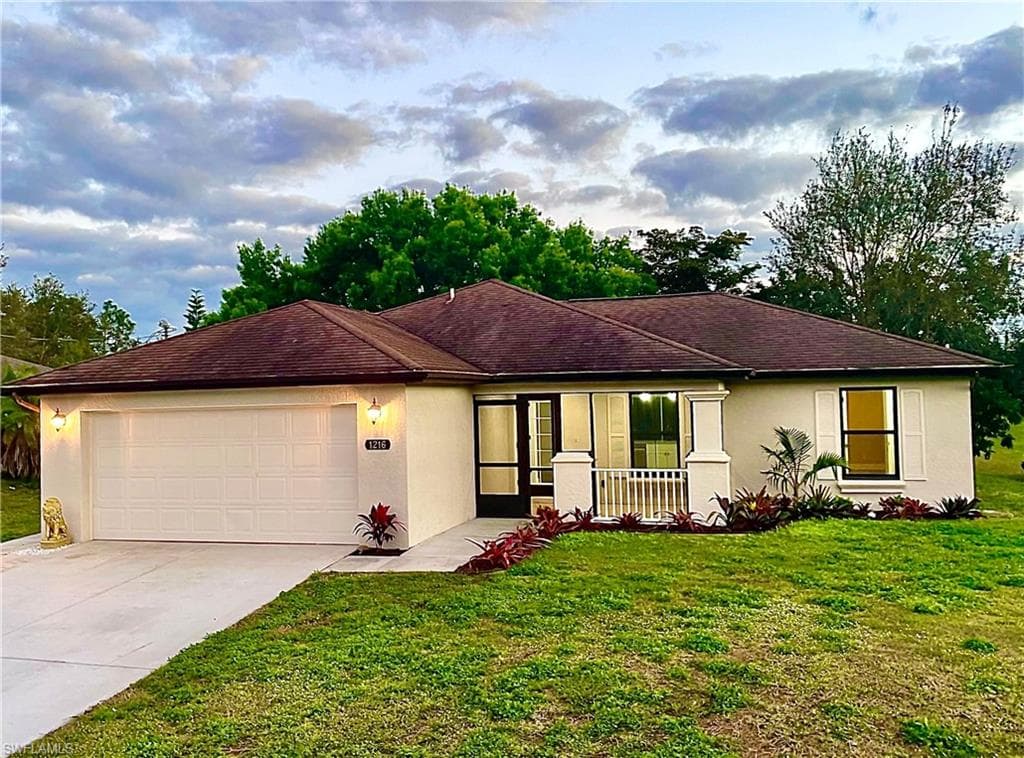 1216 Bayou ST LEHIGH ACRES, FL 33974
